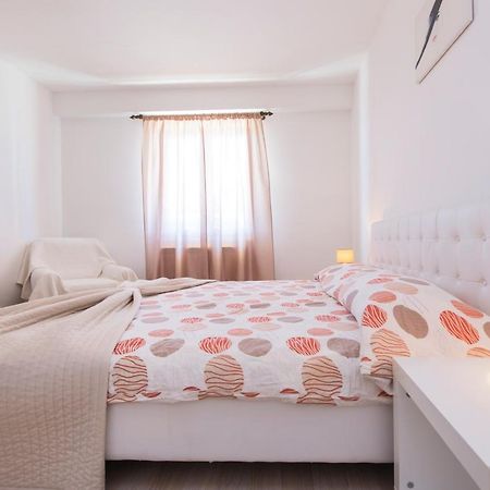 Apartmani Xenia & Desiderio Buzet Εξωτερικό φωτογραφία