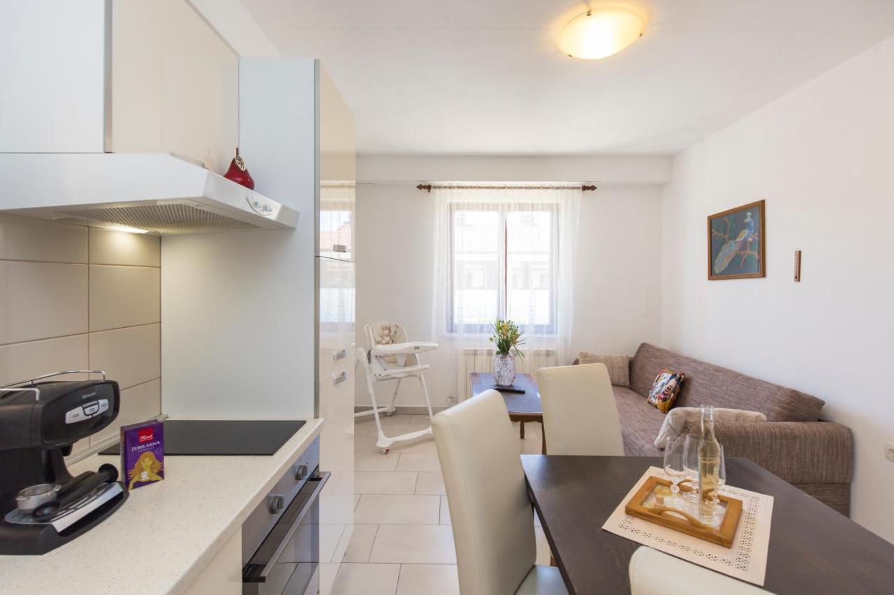 Apartmani Xenia & Desiderio Buzet Εξωτερικό φωτογραφία
