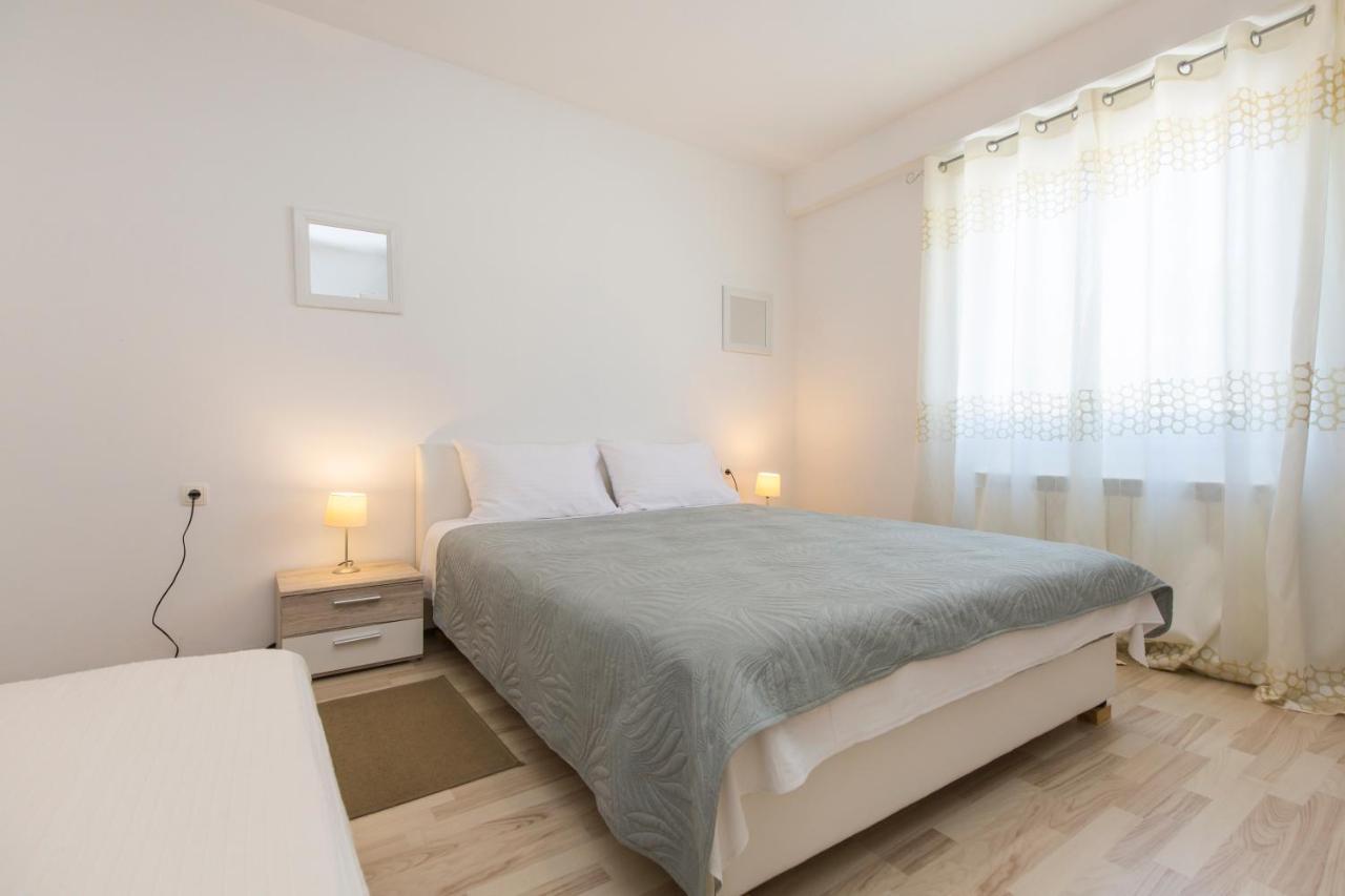 Apartmani Xenia & Desiderio Buzet Εξωτερικό φωτογραφία
