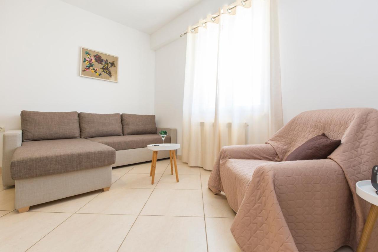 Apartmani Xenia & Desiderio Buzet Εξωτερικό φωτογραφία