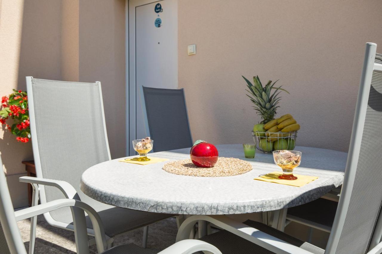 Apartmani Xenia & Desiderio Buzet Εξωτερικό φωτογραφία